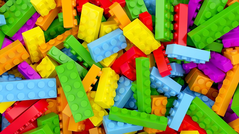 Del 15 al 22 de marzo se han programado actividades especiales para niños con temática de Lego...