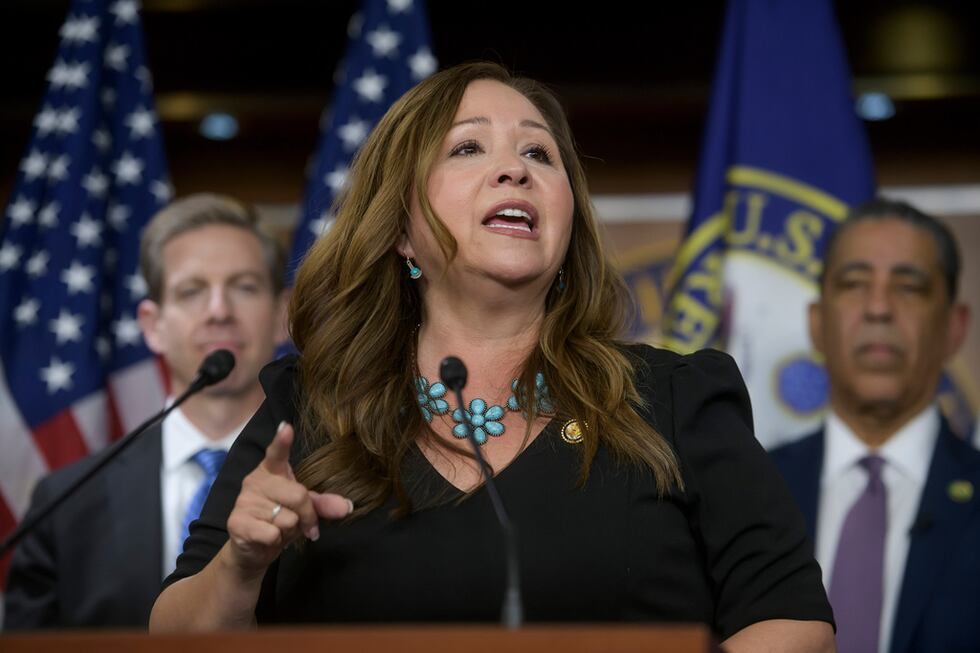 ARCHIVO – La representante de Arizona, Adelita Grijalva, habla en una conferencia de prensa en...