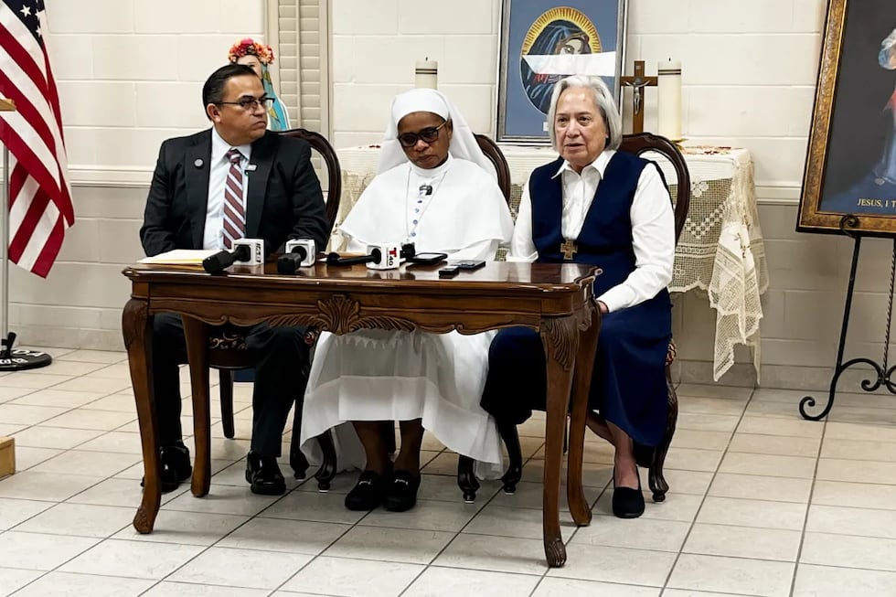 La hermana Leticia «Letty» Ugboaja, una monja de origen nigeriano afincada en el sur de Texas,...