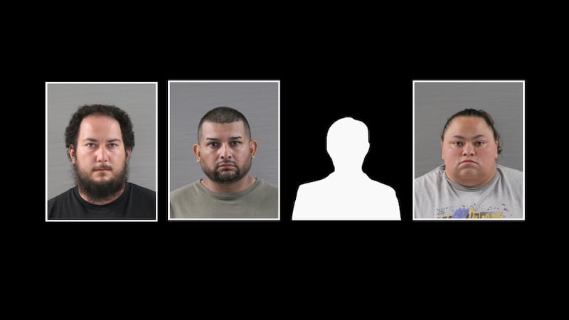 Four people are under federal indictment for supplying guns to the Sinaloa cartel