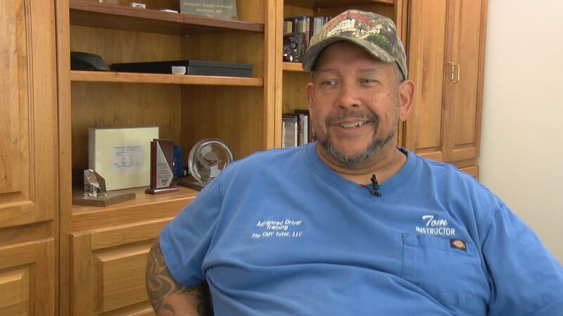 Tom Gilliam es el propietario de CMV Tutor LLC. Está ofreciendo capacitación gratuita sobre...