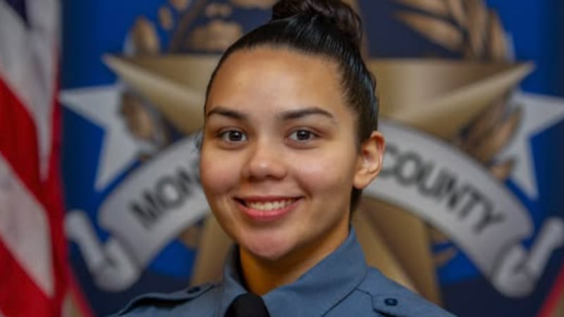 Erika Serrato, oficial de la Oficina del Sheriff del condado de Montgomery