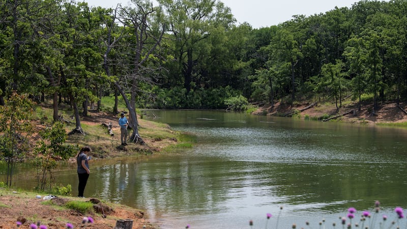 La tradición anual de Texas conocida como el «Día de la Pesca Gratuita» llega a las aguas...